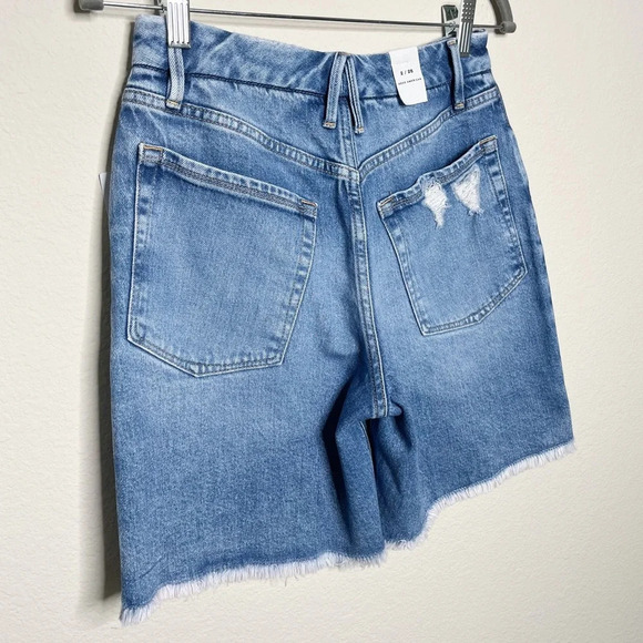 Good American Good Icon Short in Indigo073 - Picture 10 of 16